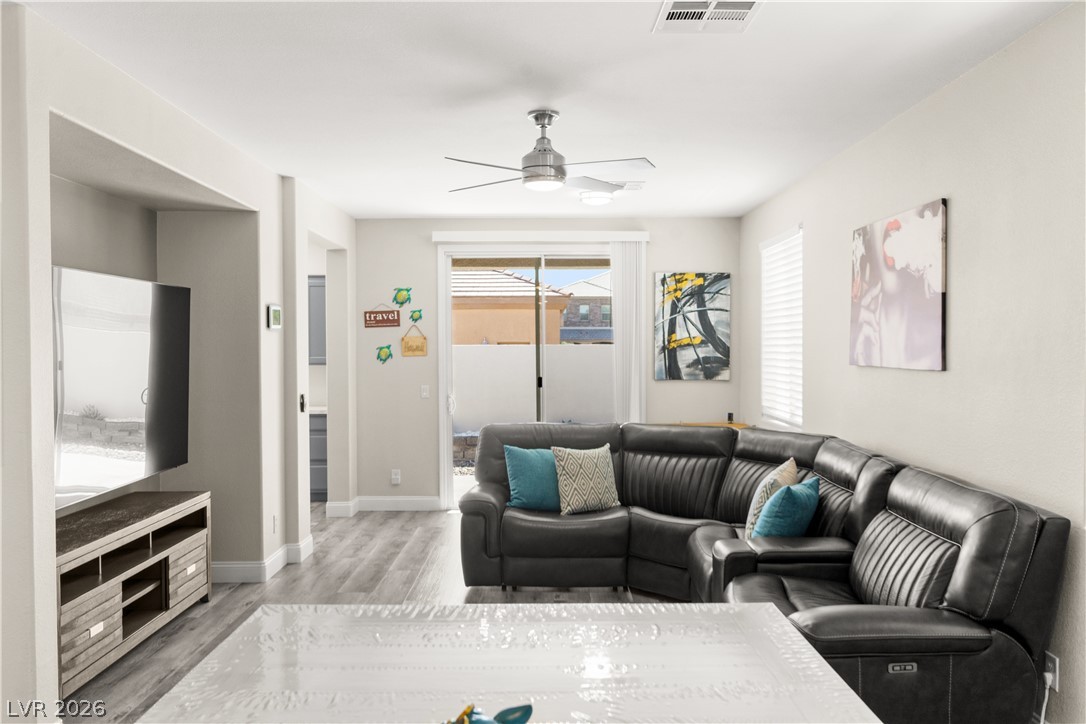 7229 Fountain Village Avenue Property Photo 7