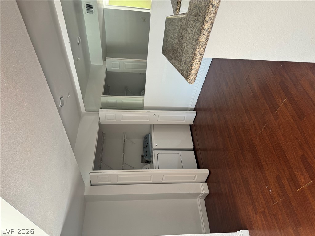 5158 South Jones Boulevard 201 Property Photo 19