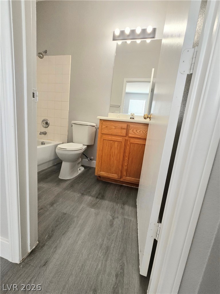 9245 Adamshurst Avenue Property Photo 16