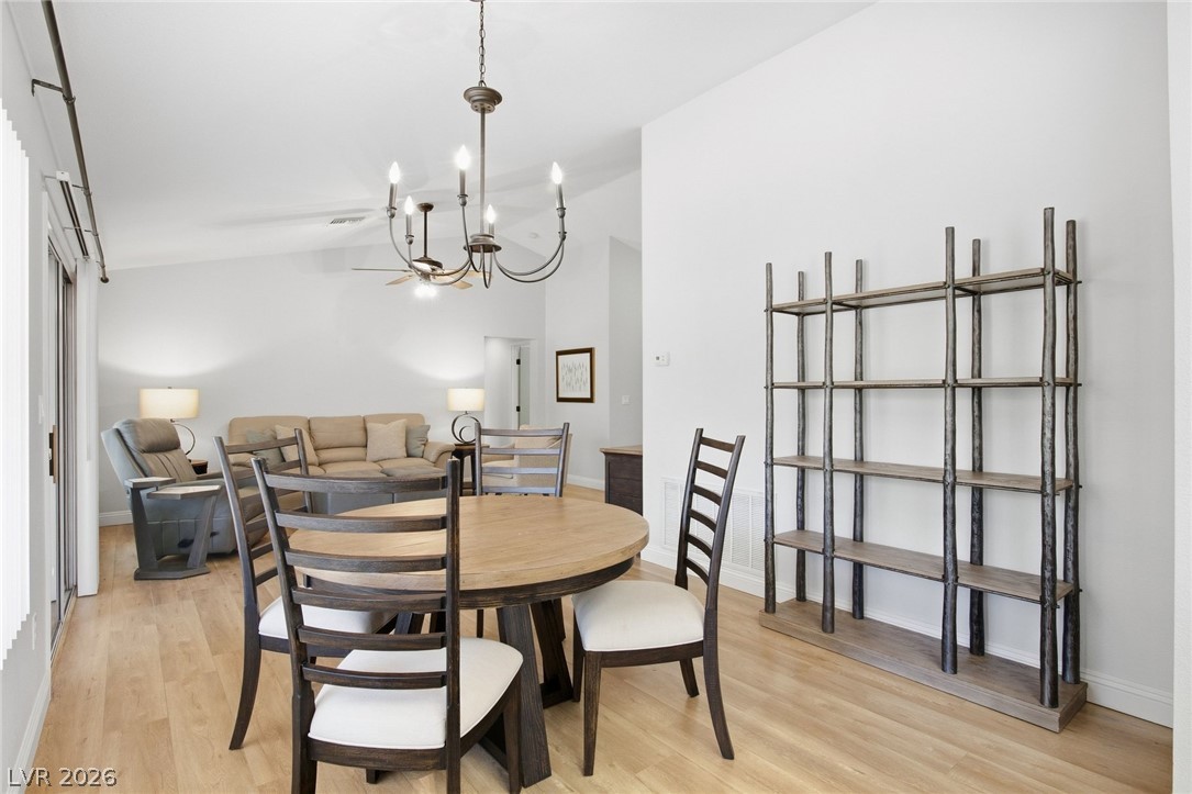 2529 Highvale Drive Property Photo 10