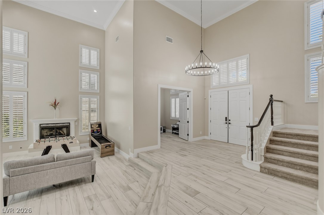 304 Queens Gate Court Property Photo 5