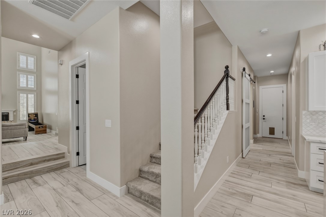 304 Queens Gate Court Property Photo 28