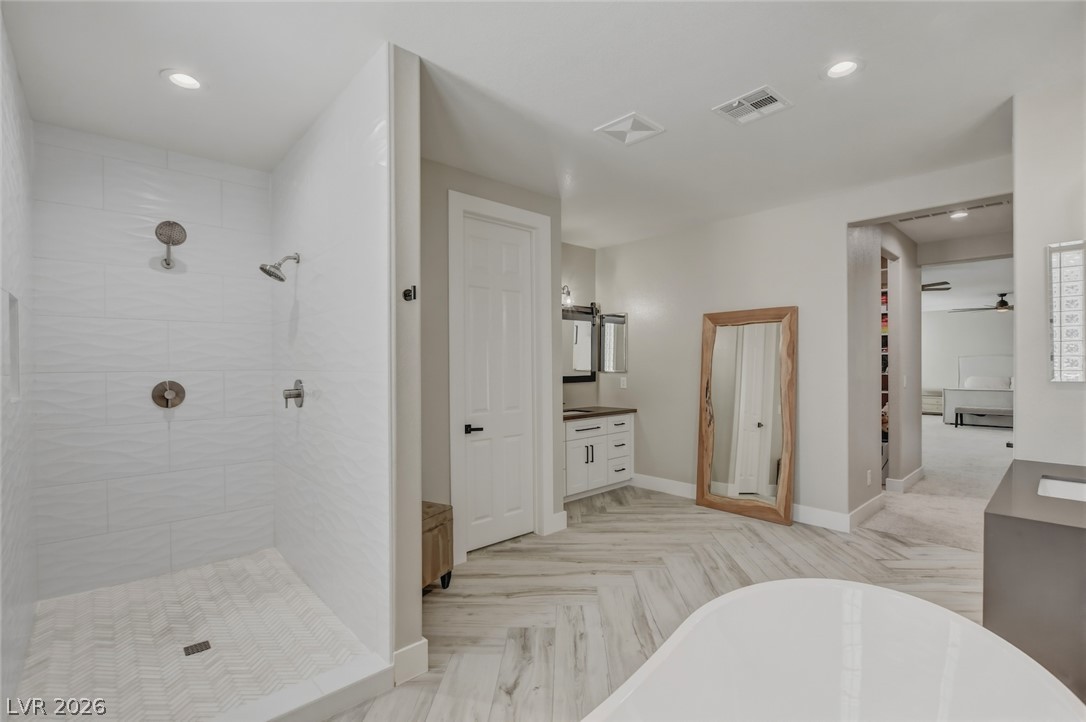 304 Queens Gate Court Property Photo 49