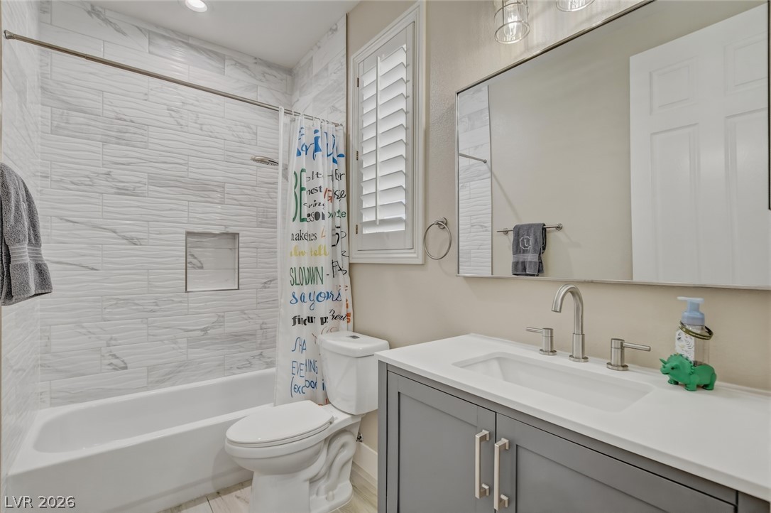 304 Queens Gate Court Property Photo 54
