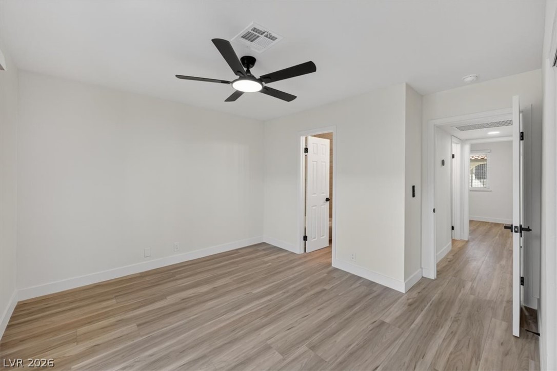 4454 West Desert Inn Road D Property Photo 16