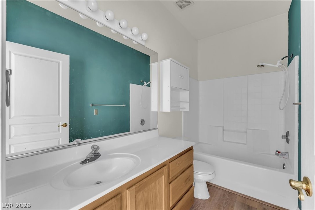 448 Chalet Drive Property Photo 12