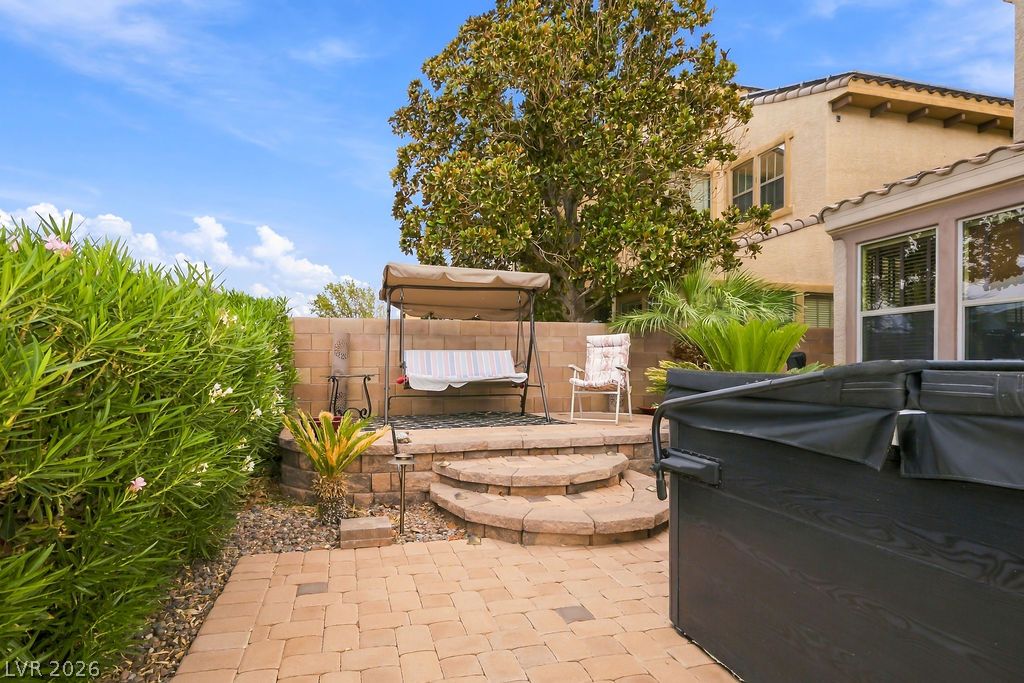 584 Via Colmo Avenue Property Photo 11