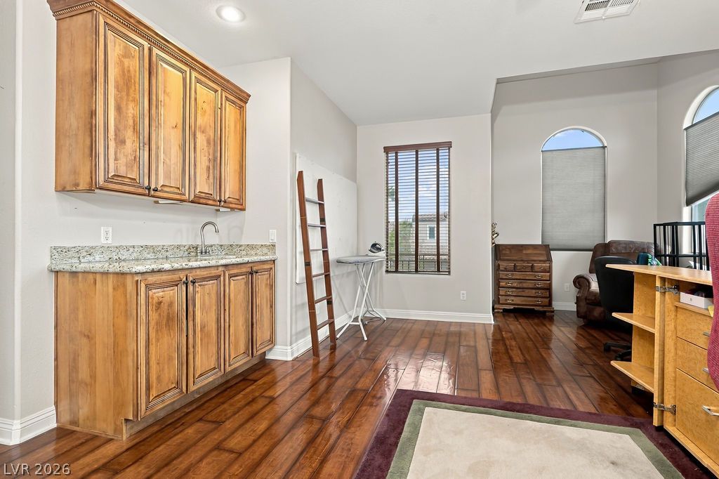 584 Via Colmo Avenue Property Photo 23
