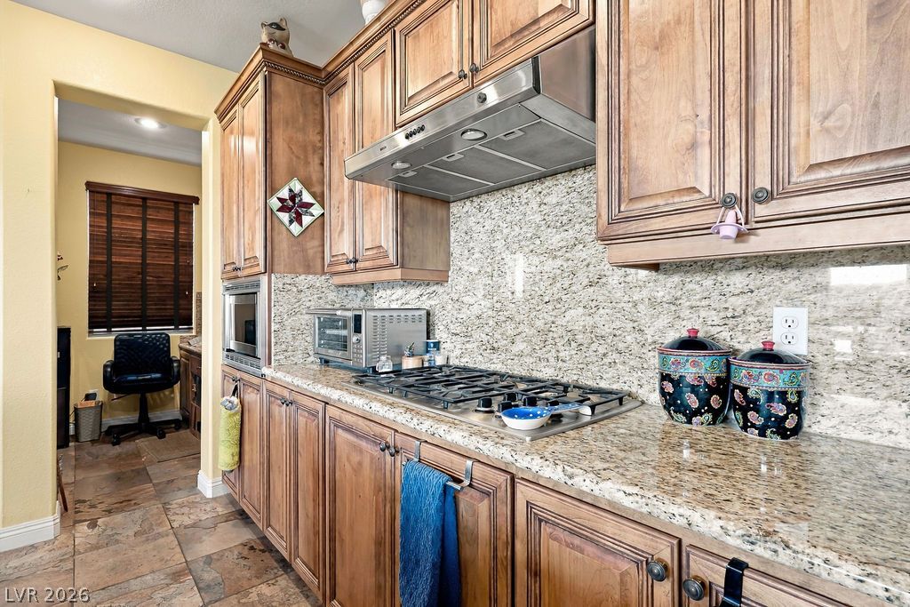 584 Via Colmo Avenue Property Photo 46
