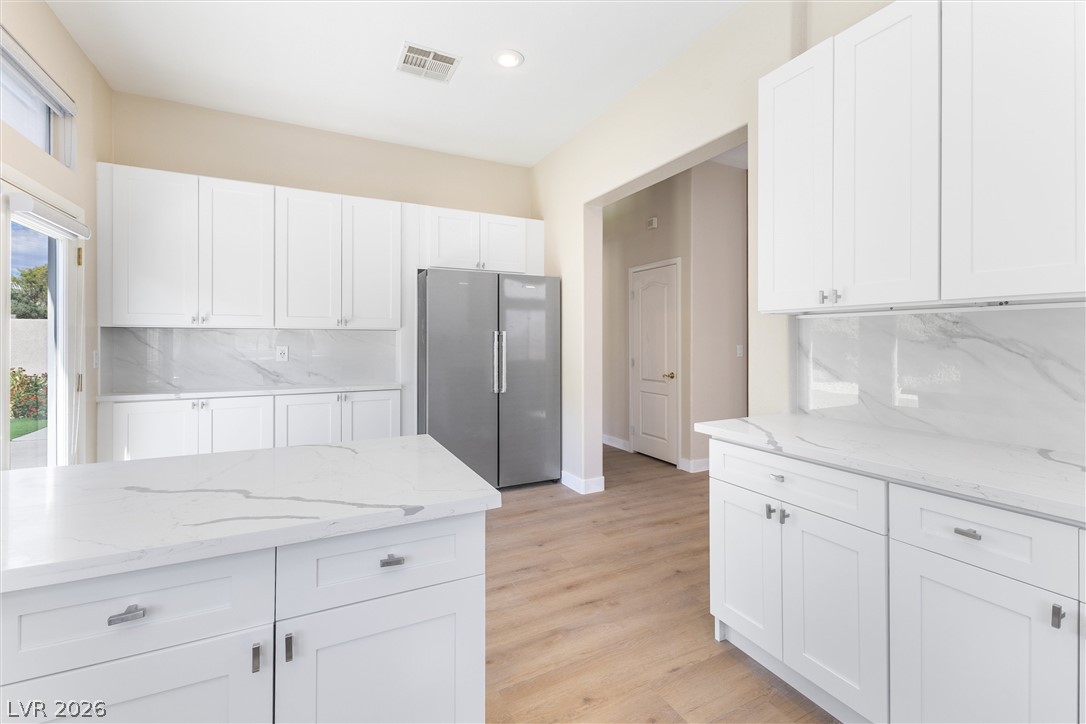 1725 Pacific Breeze Drive Property Photo 11