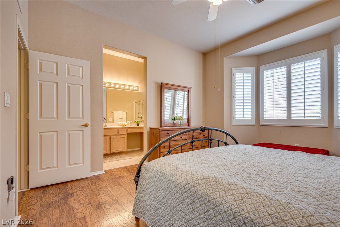 2025 Red Dawn Sky Street Property Photo 15