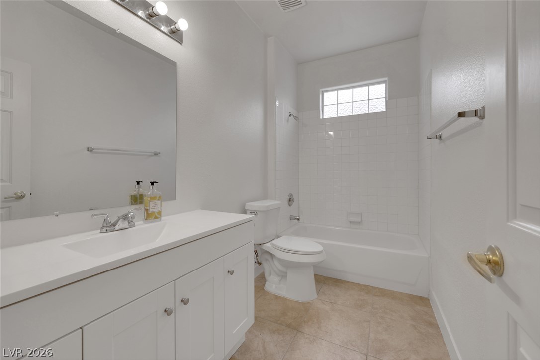 8704 South Red Rio Drive 203 Property Photo 26