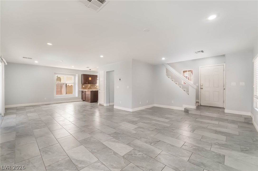 7527 Jacaranda Leaf Street Property Photo 3
