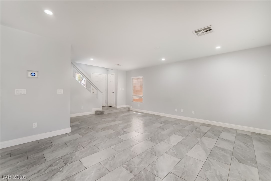 7527 Jacaranda Leaf Street Property Photo 6