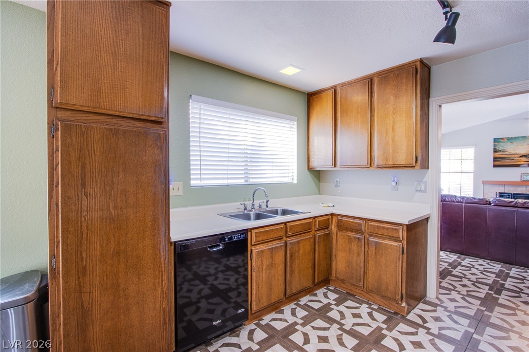 4659 Winfield Drive Property Photo 10