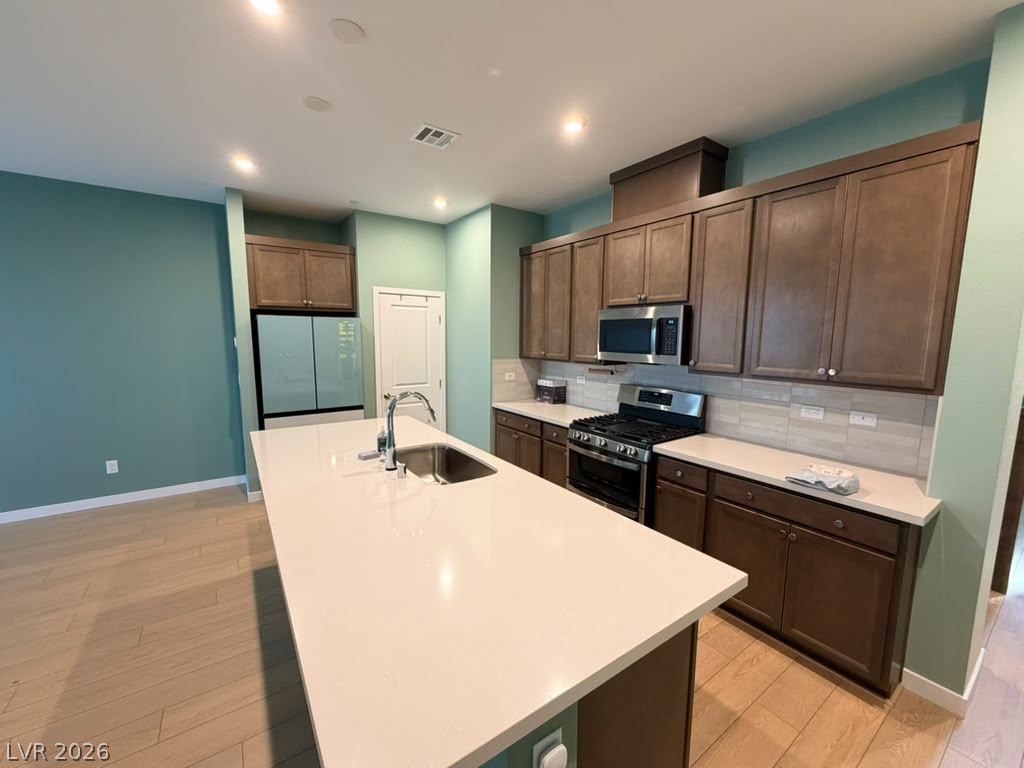 2662 Kindswood Street Property Photo 8