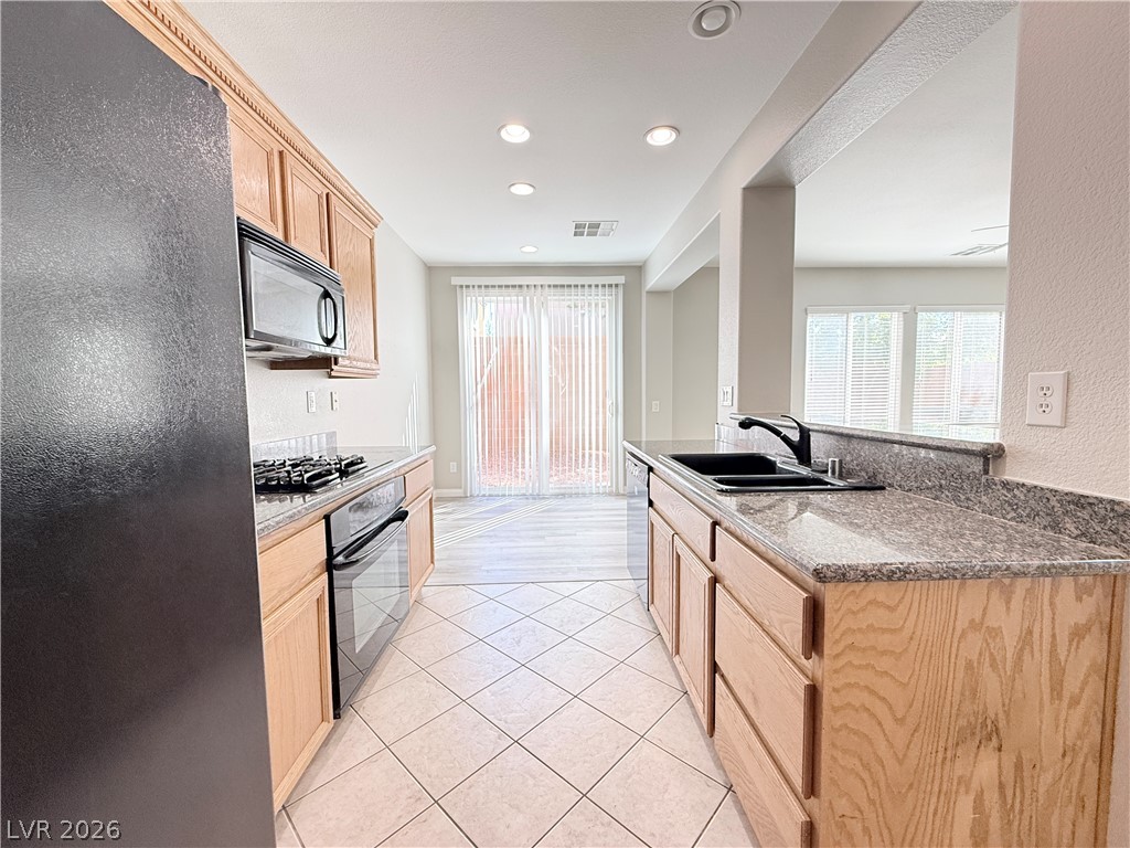 9517 Van Halen Lane Property Photo 7