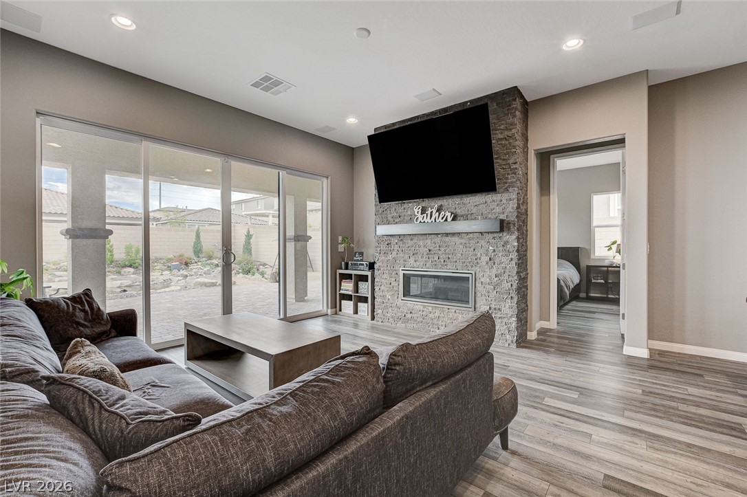 10241 Skye Run Avenue Property Photo 4
