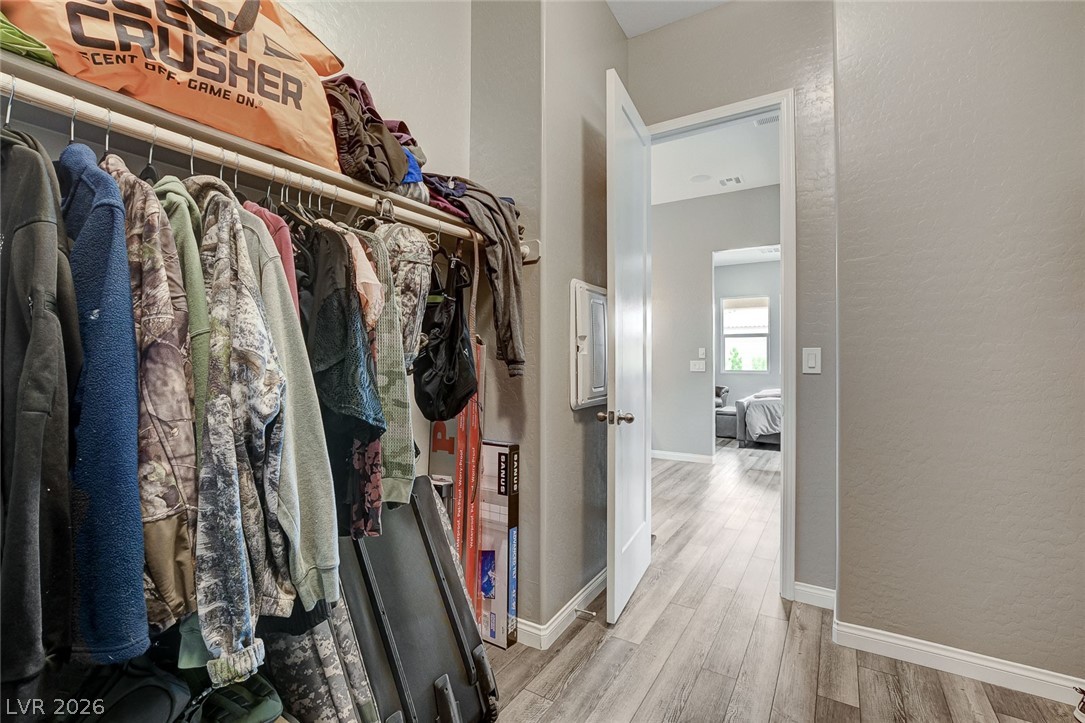 10241 Skye Run Avenue Property Photo 18