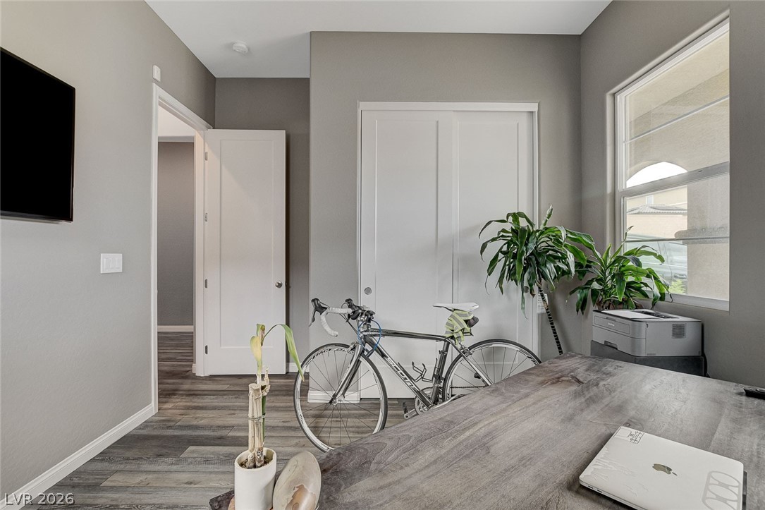 10241 Skye Run Avenue Property Photo 23