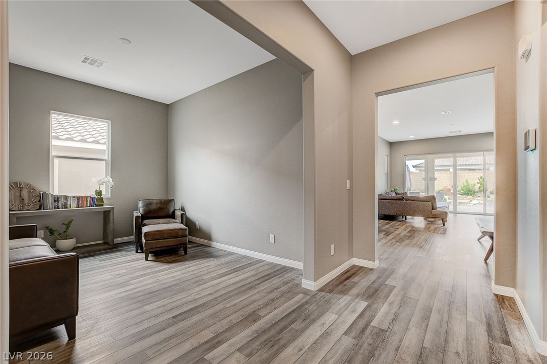 10241 Skye Run Avenue Property Photo 25