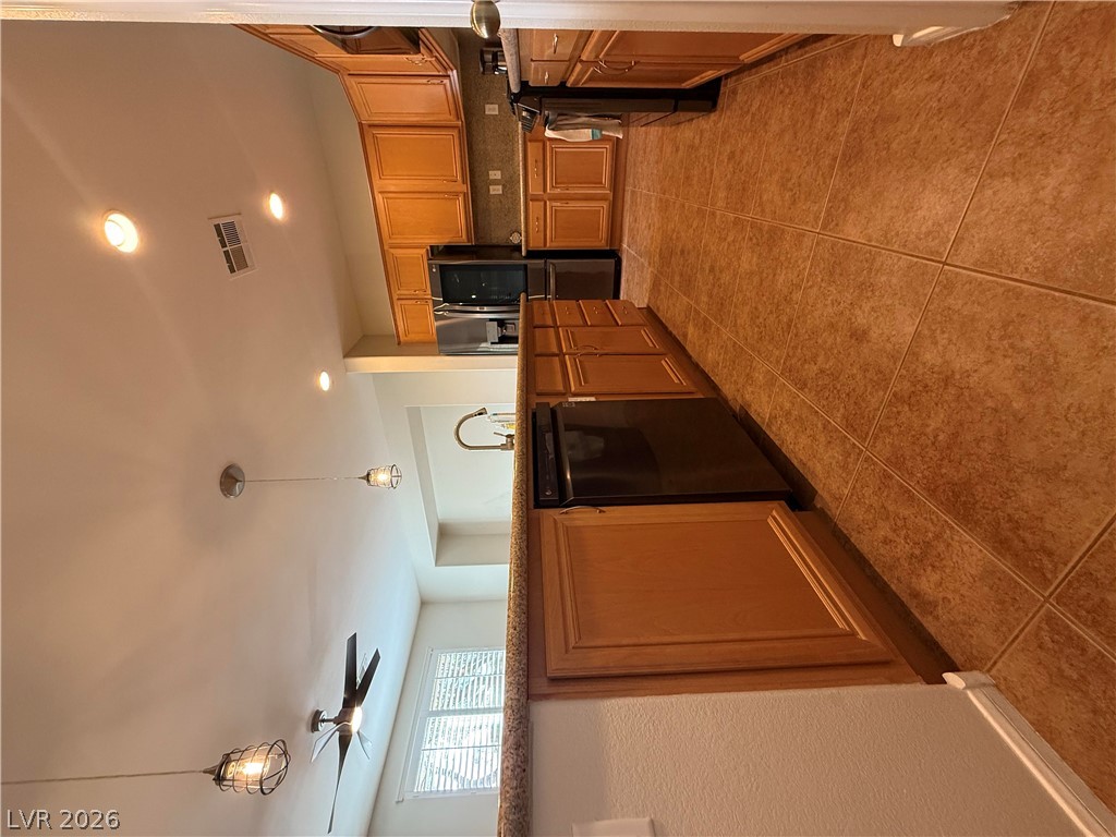 7621 Port Orchard Avenue Property Photo 9