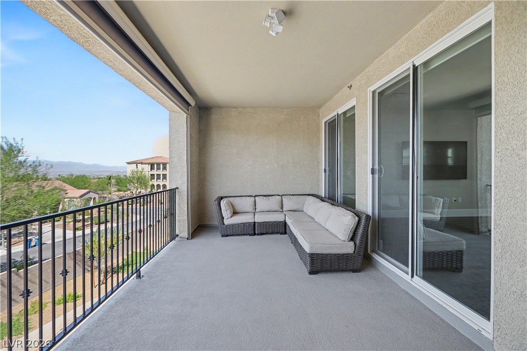 2555 Hampton Road 11210 Property Photo 40