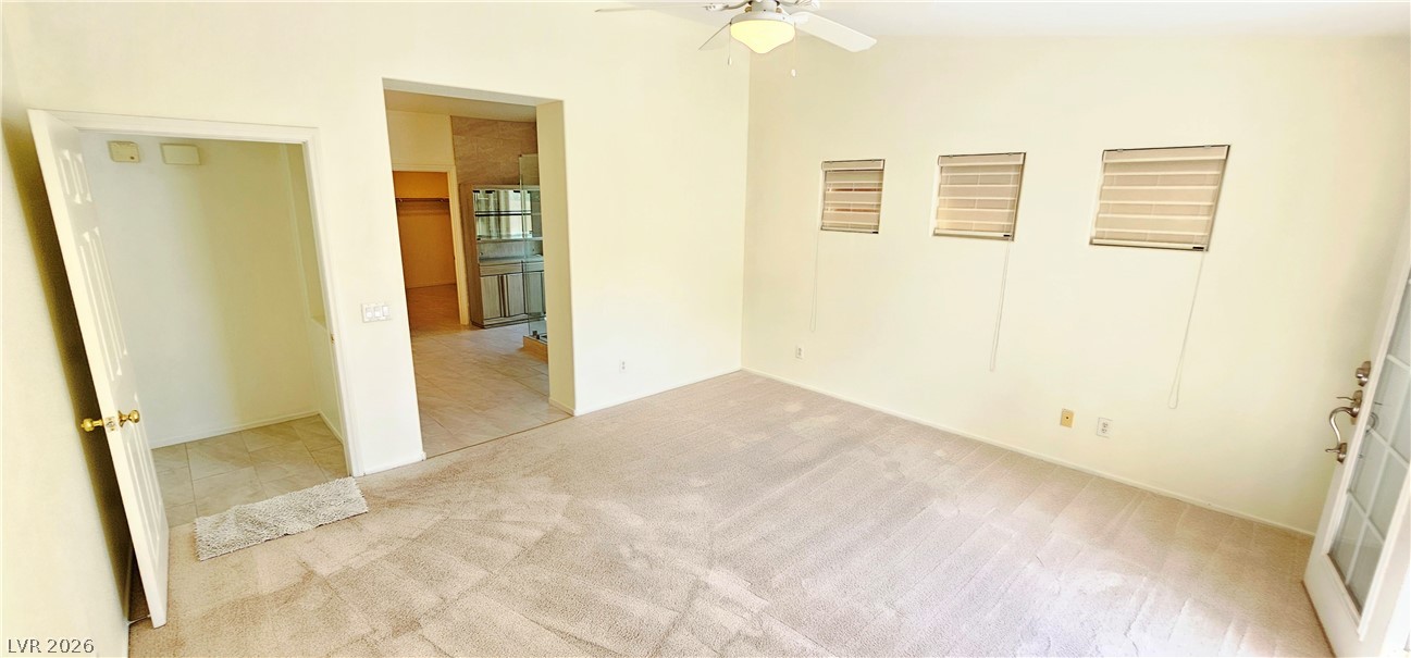 8229 Flowing Rapids Court Property Photo 12