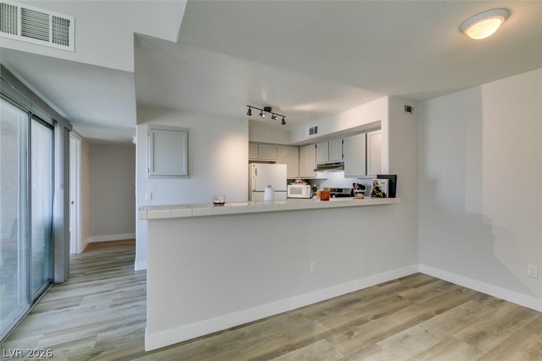 2251 Wigwam Parkway 723 Property Photo 10