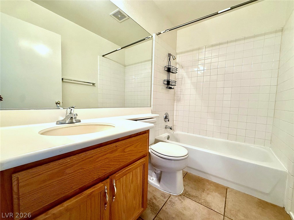 8700 Raindrop Canyon Avenue Property Photo 11