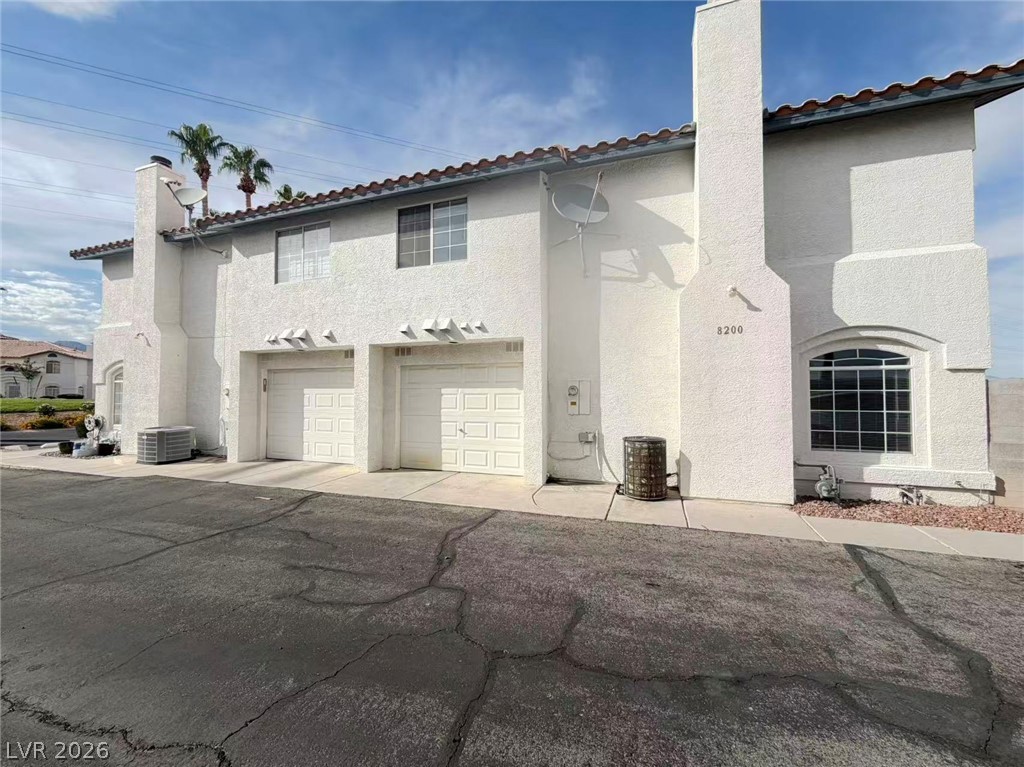 8200 Midnight Star Court Property Photo 2