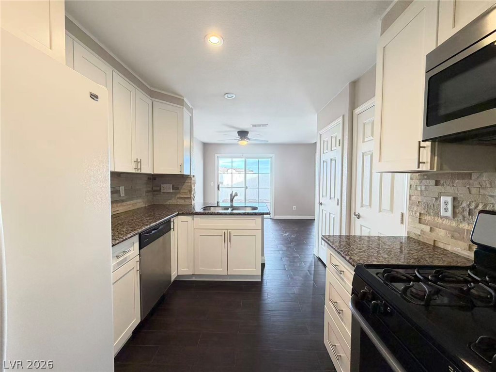 8200 Midnight Star Court Property Photo 6