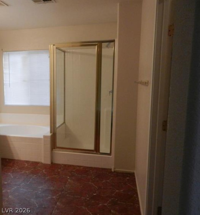 4421 Oberlander Avenue Property Photo 11