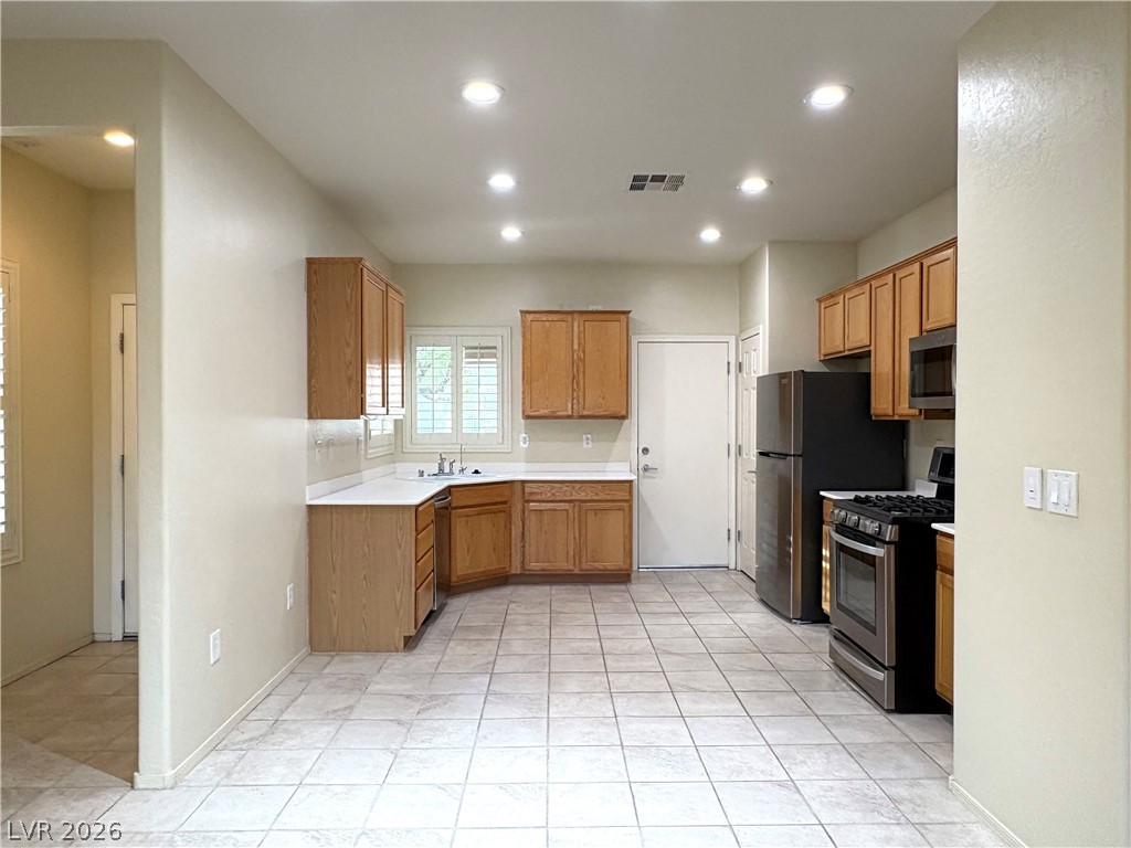 3612 Herring Gull Lane Property Photo 11