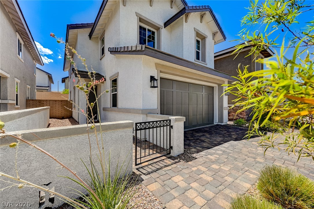 309 Andamento Place Property Photo 3