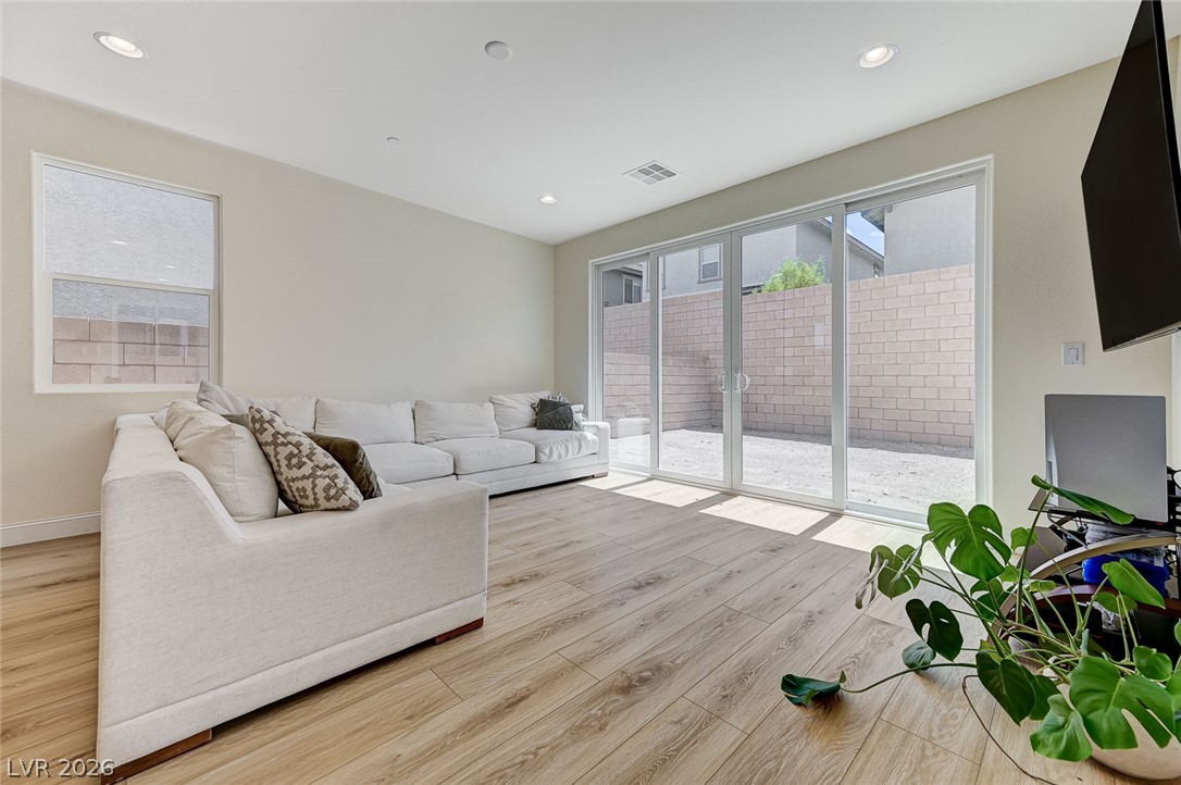 309 Andamento Place Property Photo 5