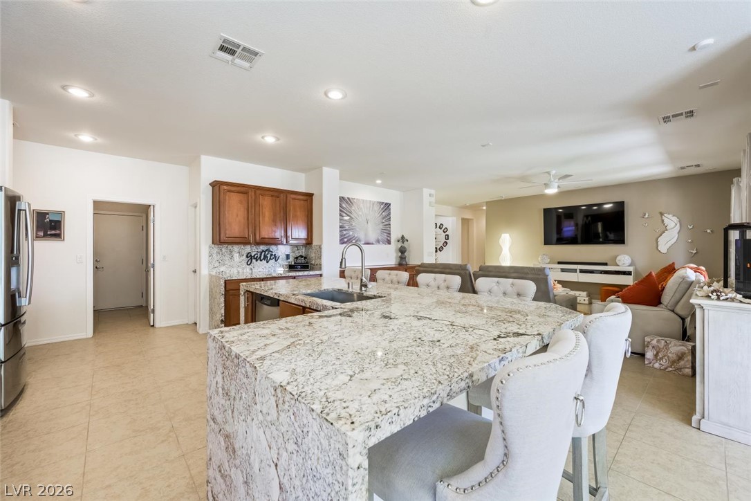 5615 East Ailanto Avenue Property Photo 17