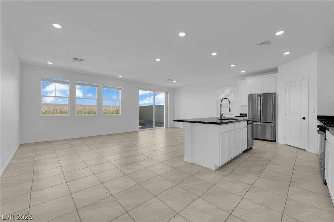 2406 Bellinzona Place Property Photo 4