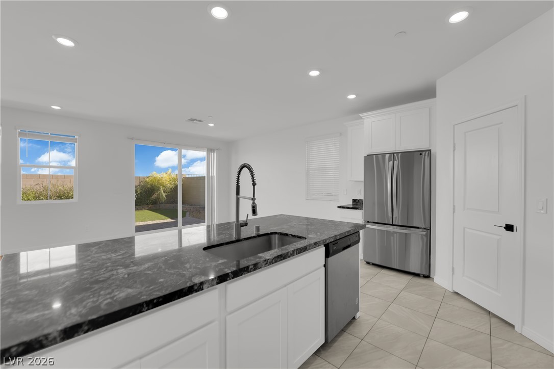 2406 Bellinzona Place Property Photo 9