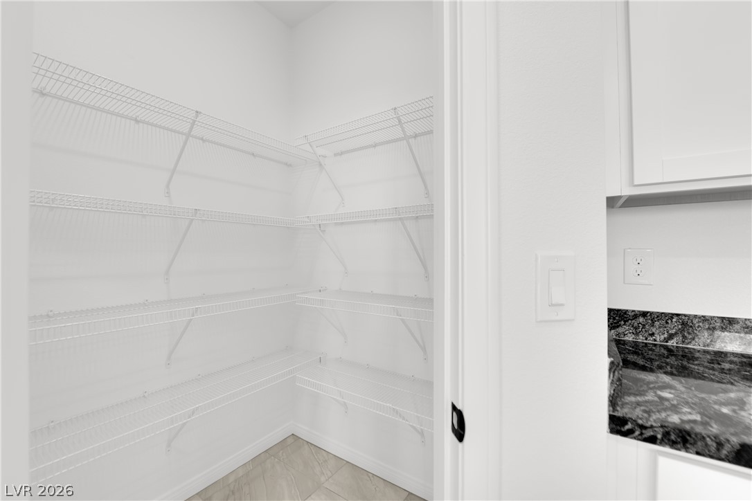 2406 Bellinzona Place Property Photo 11