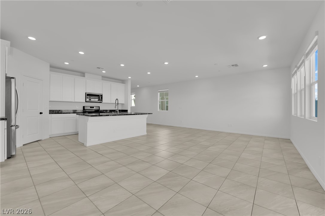 2406 Bellinzona Place Property Photo 13