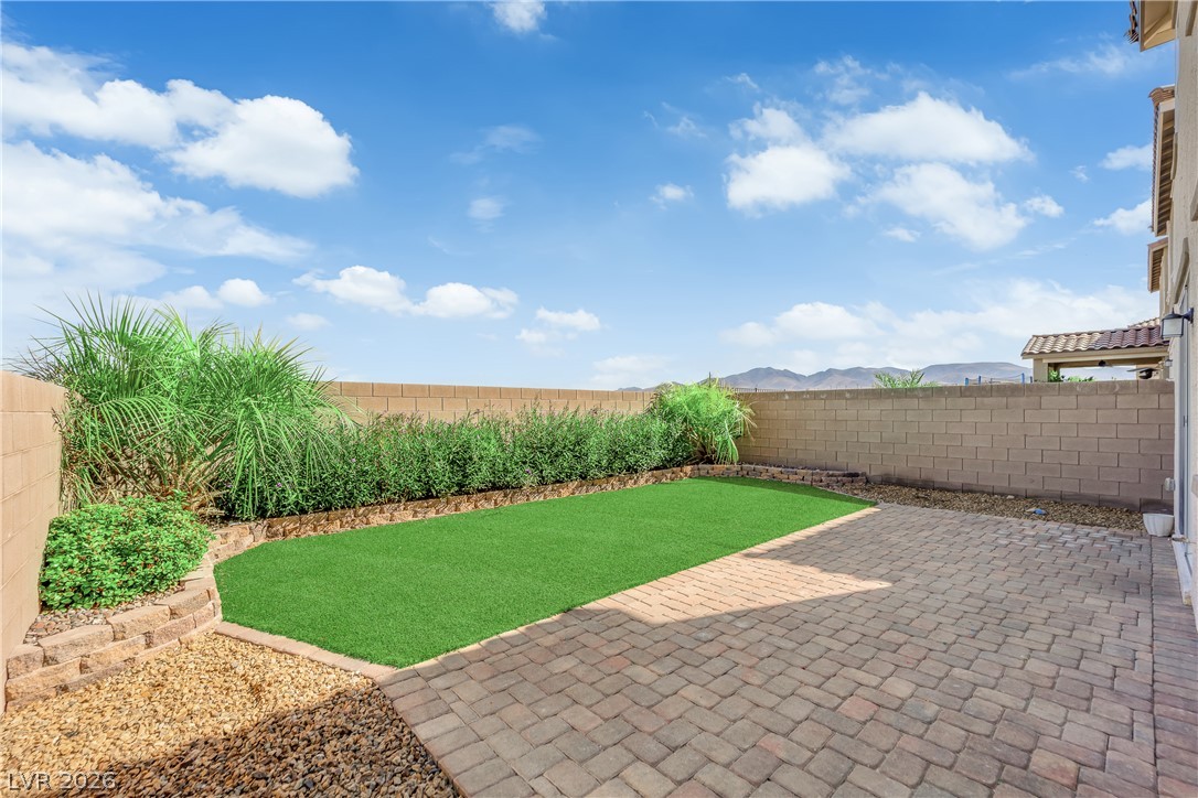 2406 Bellinzona Place Property Photo 18