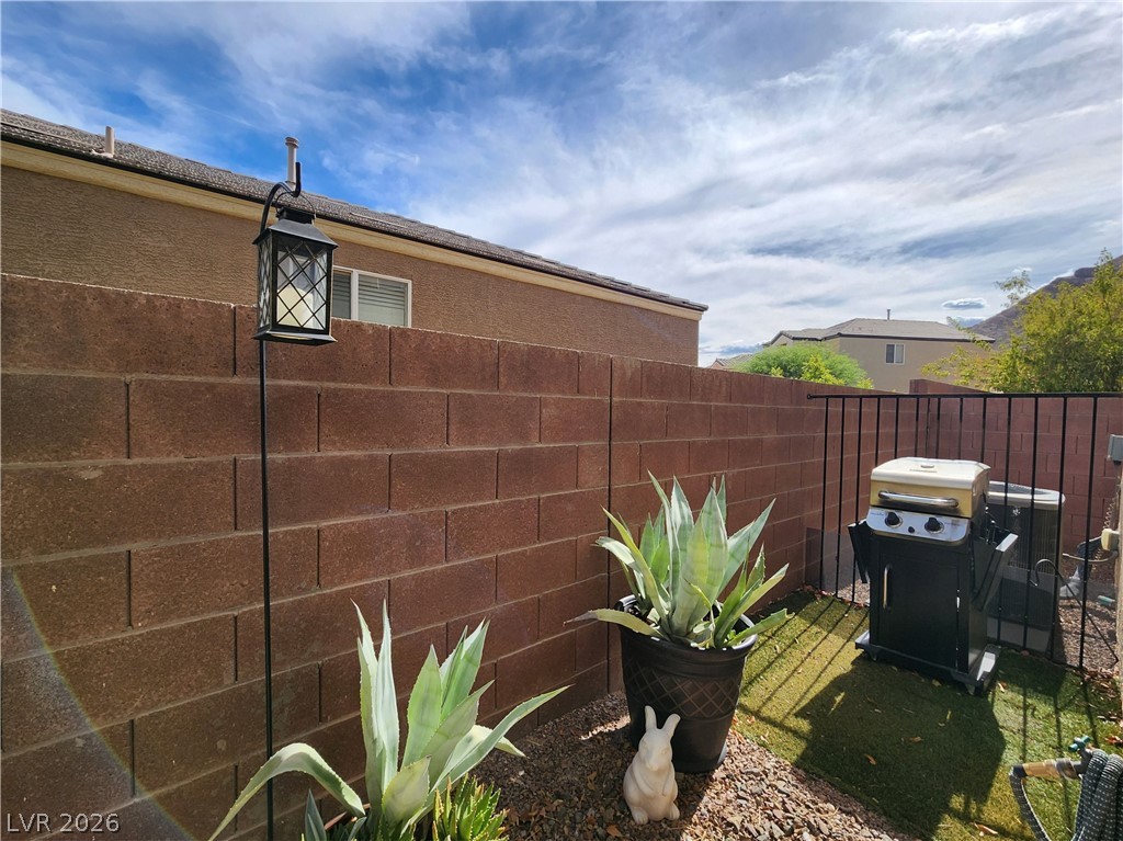 10549 Gibbous Moon Drive Property Photo 16