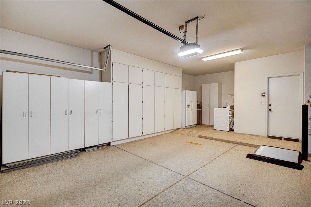 10406 Cogswell Avenue Property Photo 53