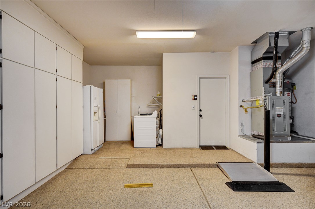 10406 Cogswell Avenue Property Photo 54