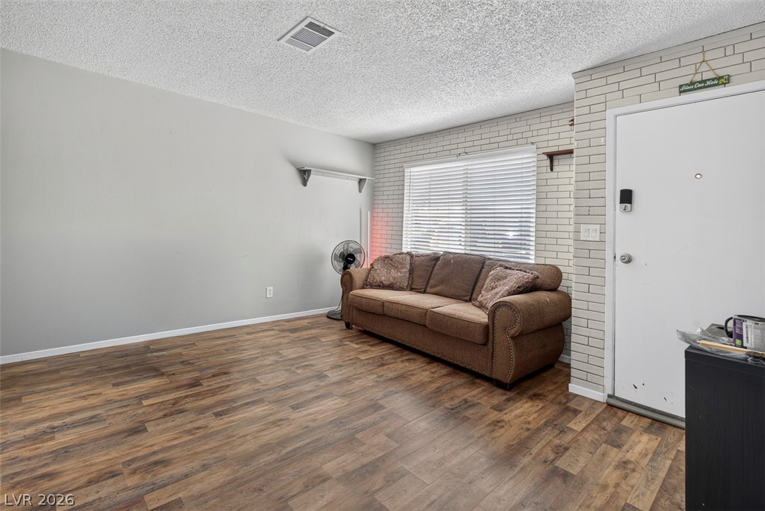 118 Maple Street Property Photo 10