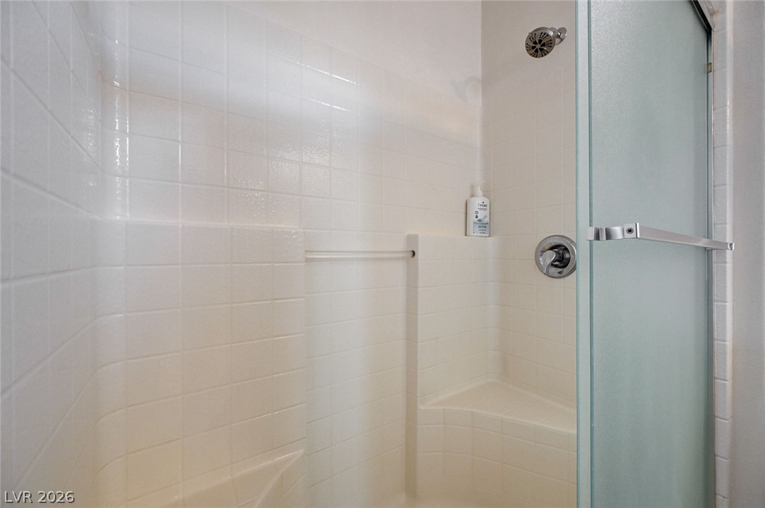 2851 Sapphire Desert Drive Property Photo 28