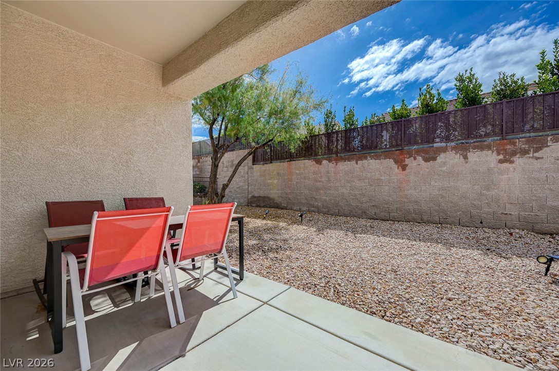 2851 Sapphire Desert Drive Property Photo 35