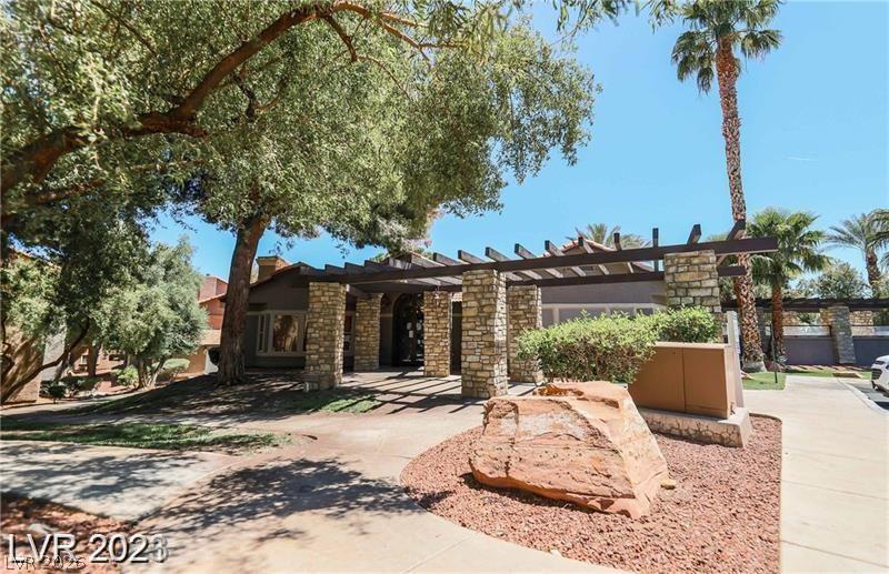 2750 South Durango Drive 1122 Property Photo 5