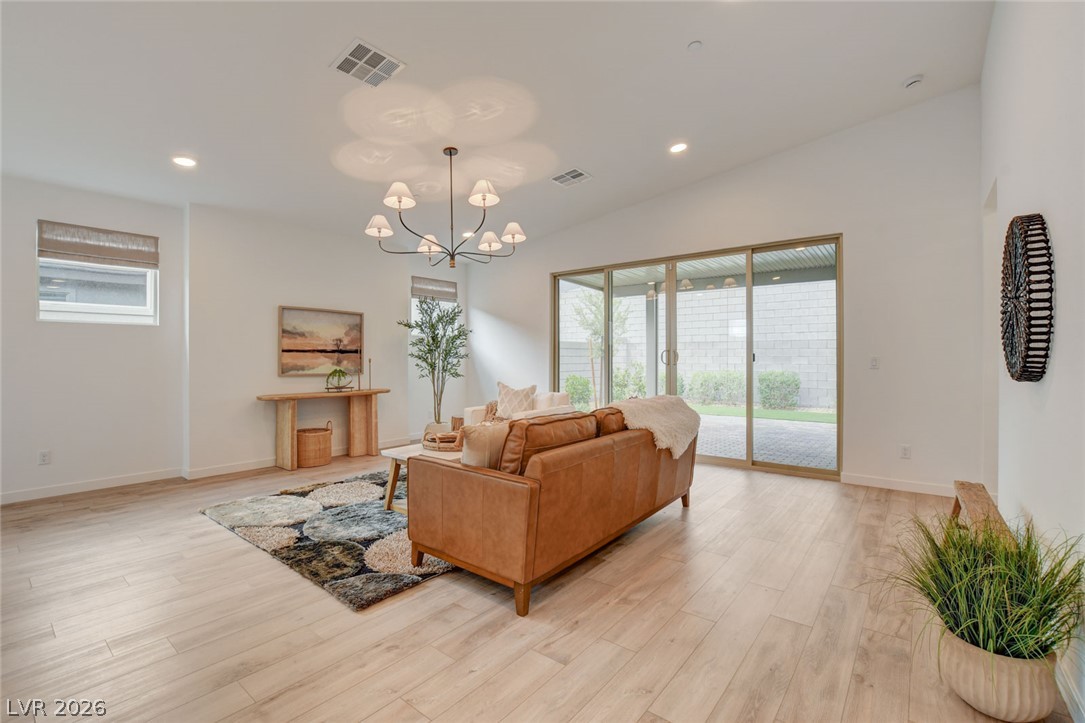 10151 Evergreen Pine Street Property Photo 13